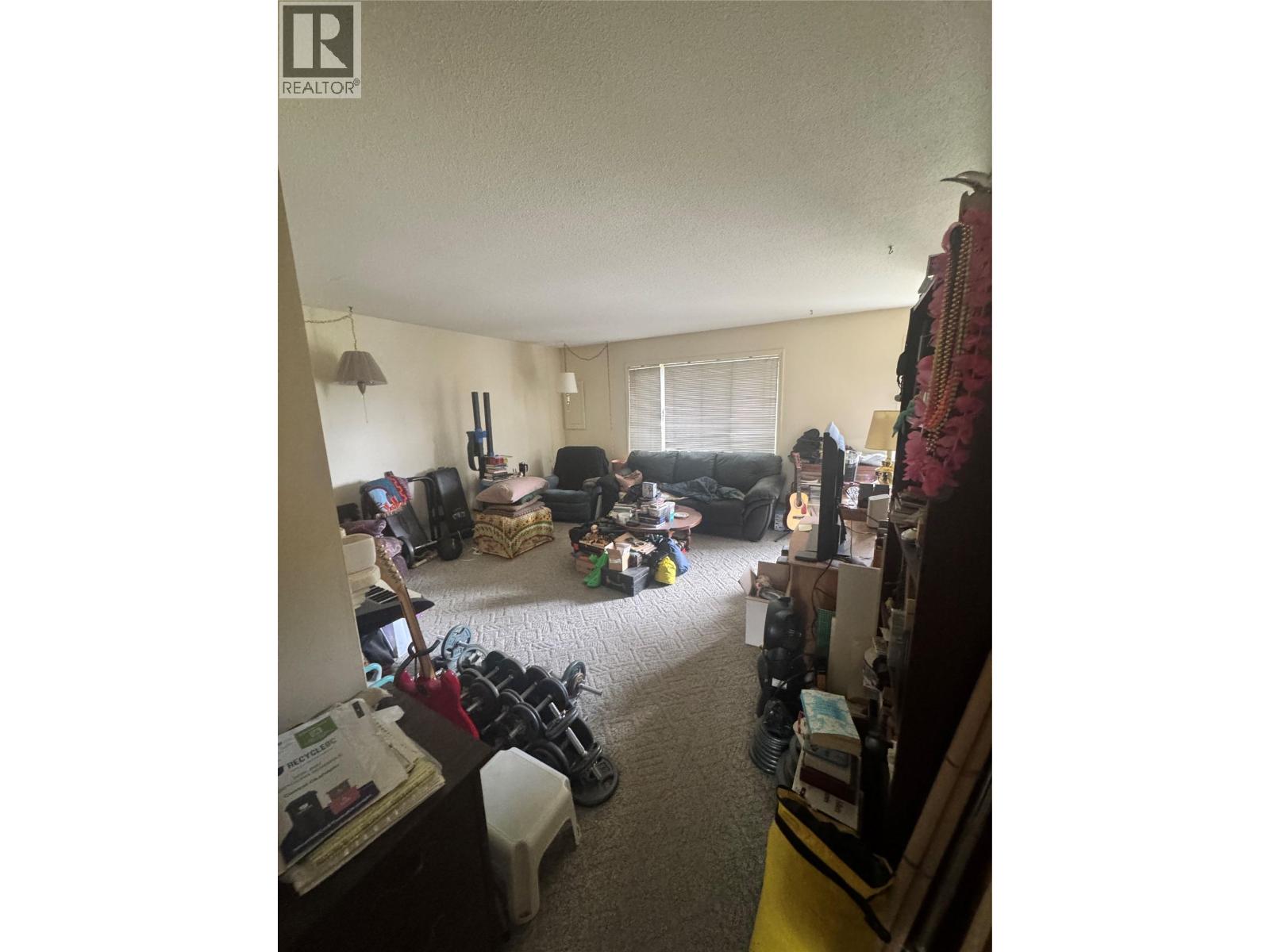 1033 / 1035 Laurier Avenue - 32