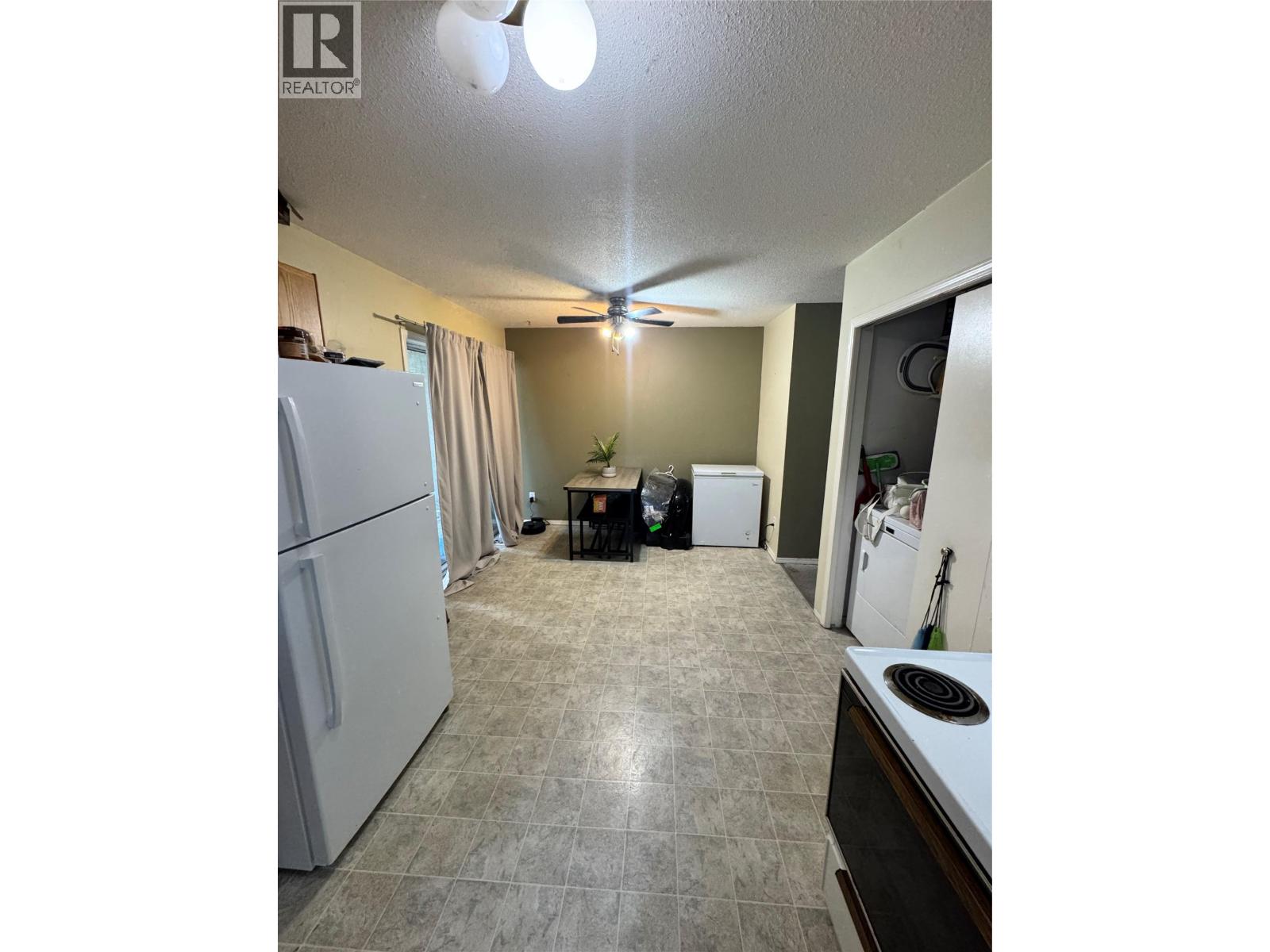 1033 / 1035 Laurier Avenue - 17