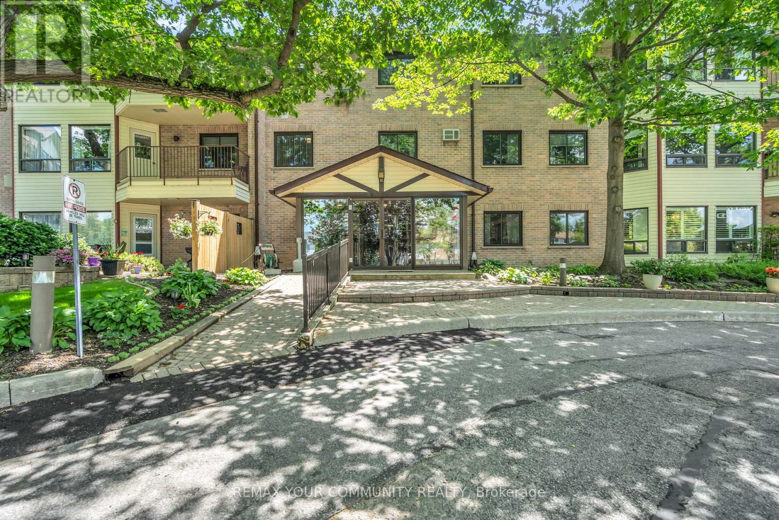 #210 111 GREW BOULEVARD - 7