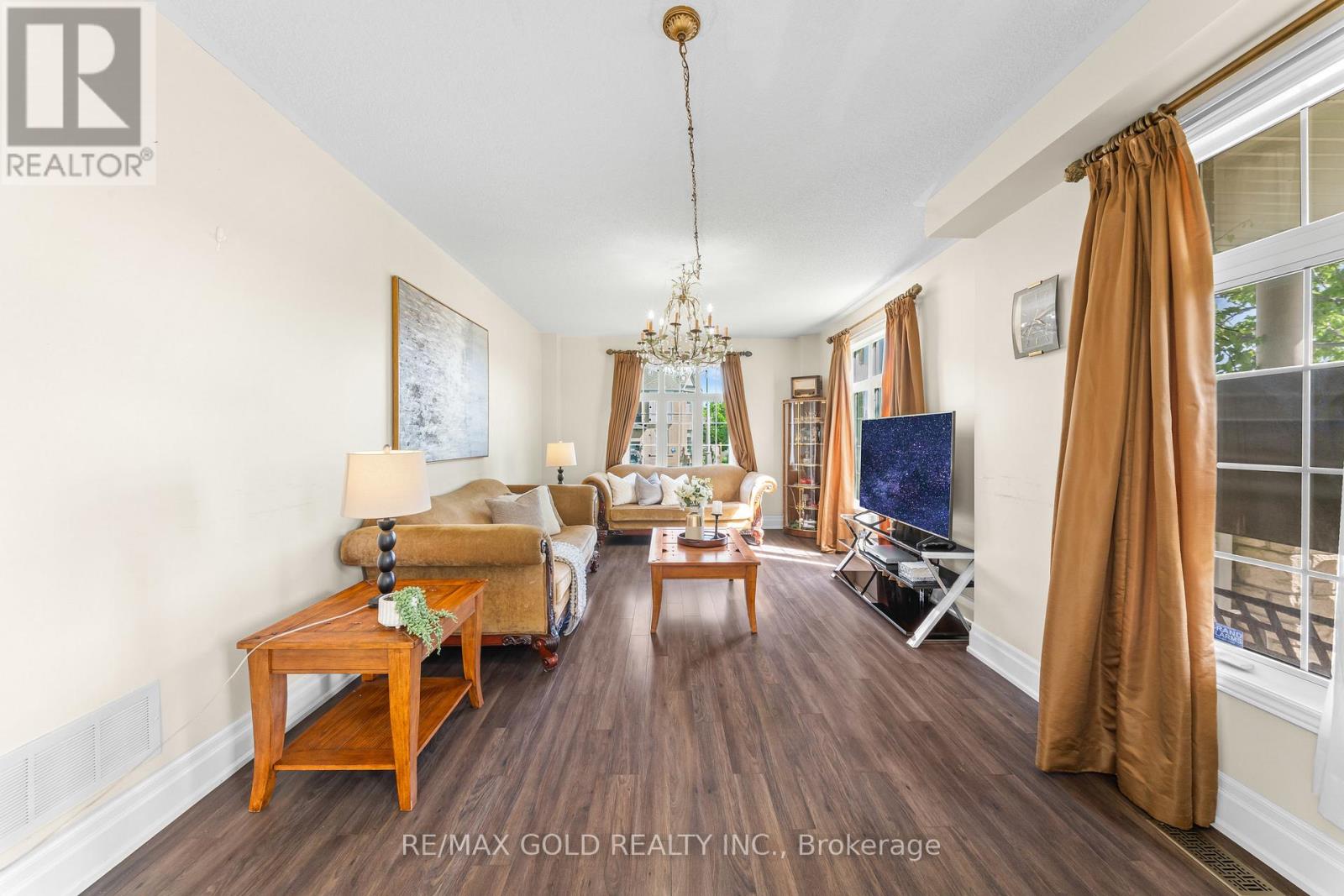 261 MOUNTAINASH ROAD - 11