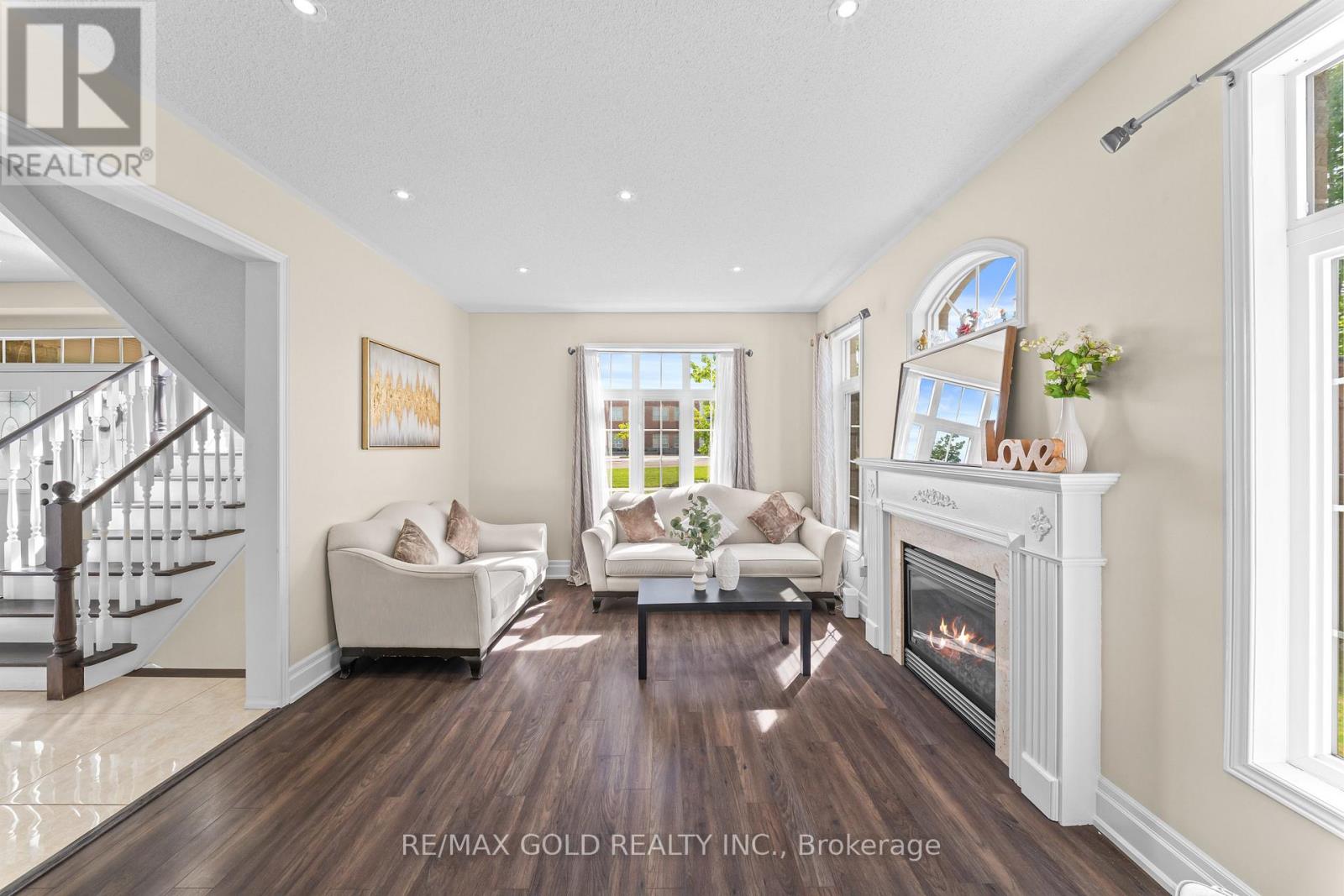 261 MOUNTAINASH ROAD - 17