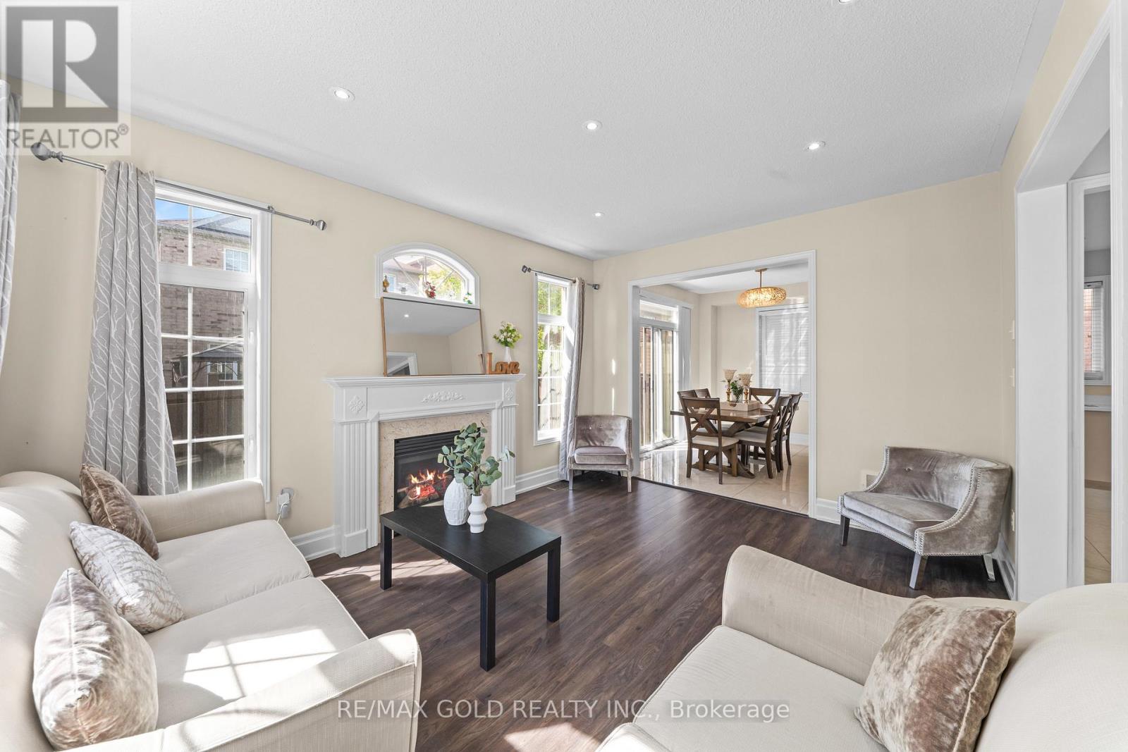 261 MOUNTAINASH ROAD - 18