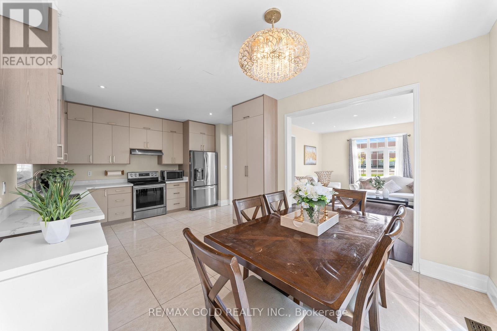 261 MOUNTAINASH ROAD - 20