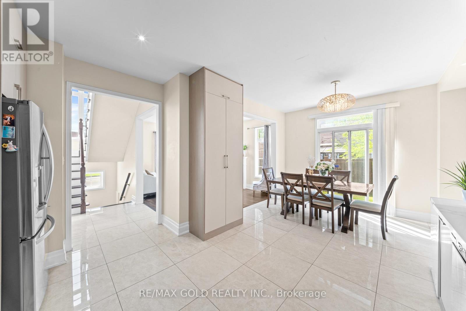 261 MOUNTAINASH ROAD - 23