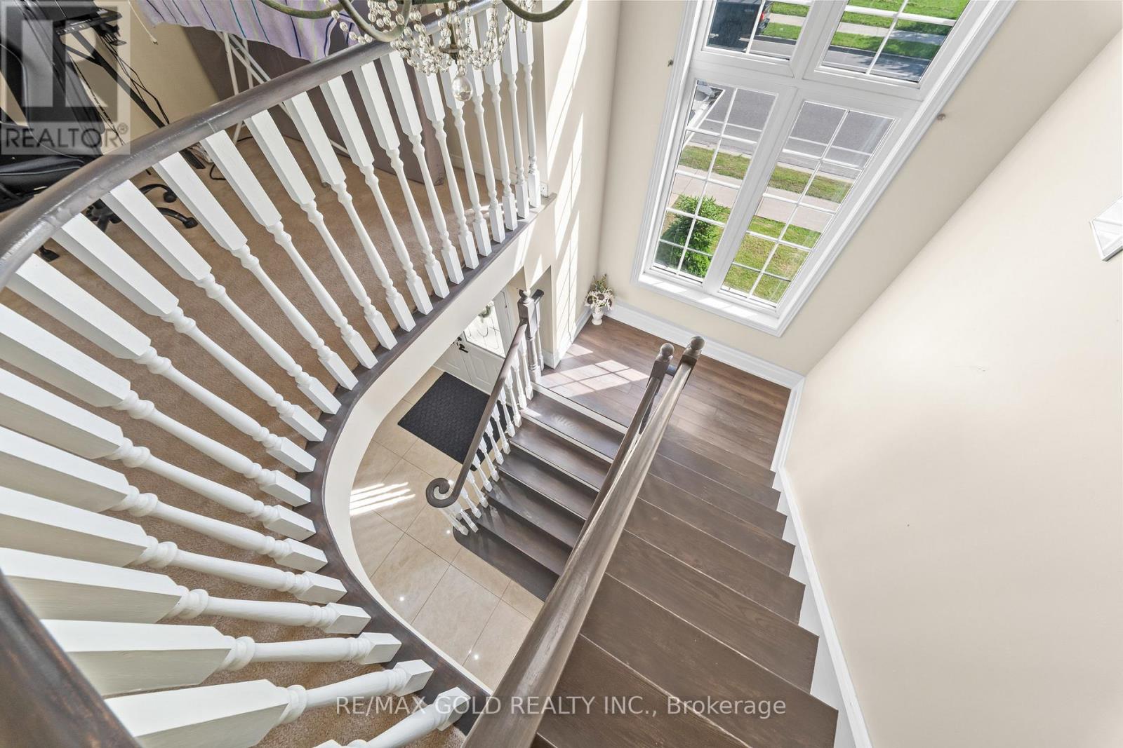 261 MOUNTAINASH ROAD - 25