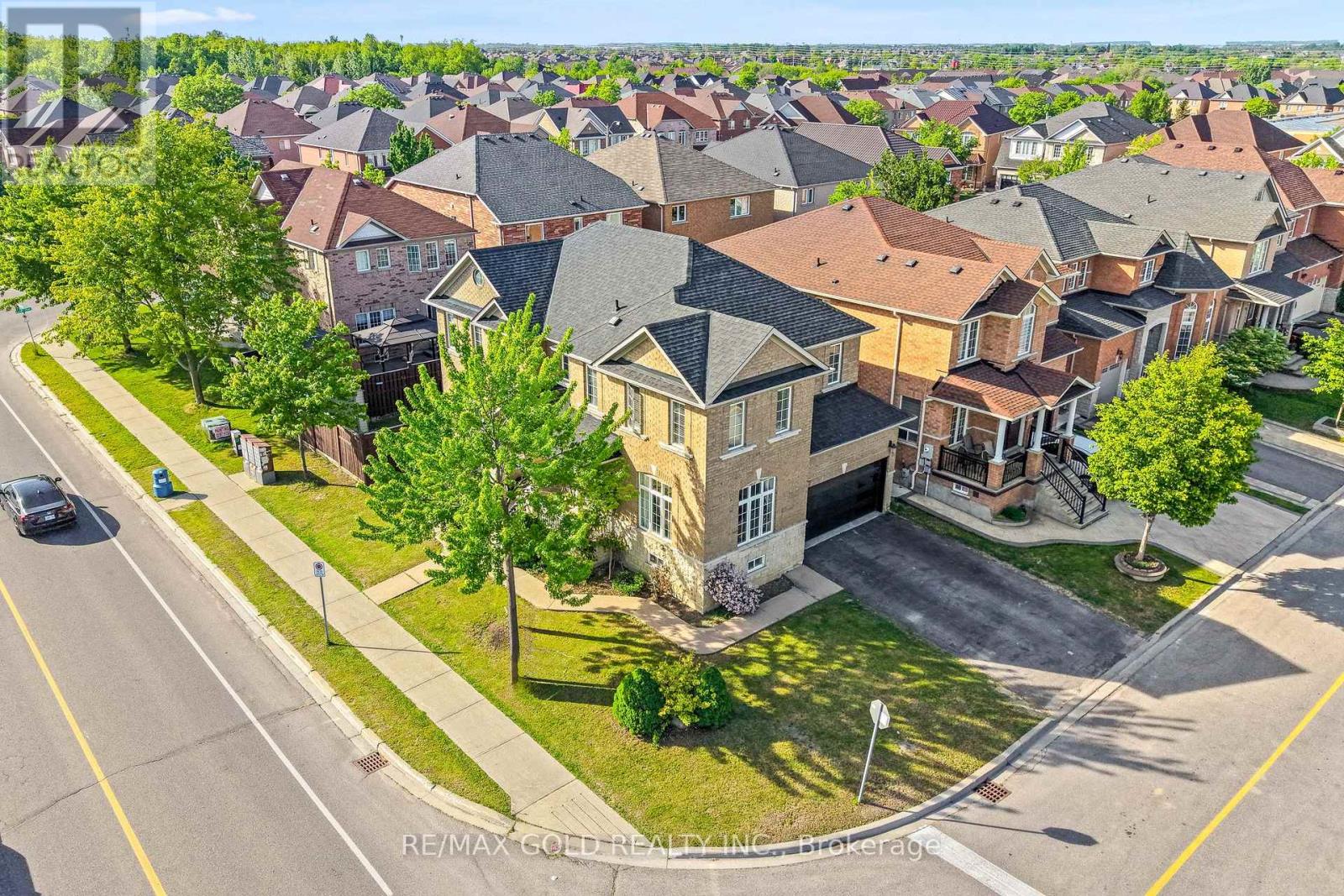 261 MOUNTAINASH ROAD - 39