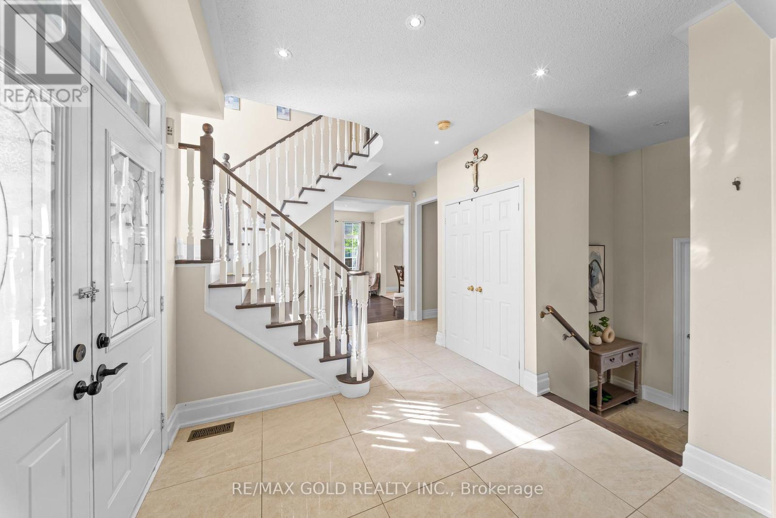 261 MOUNTAINASH ROAD - 8