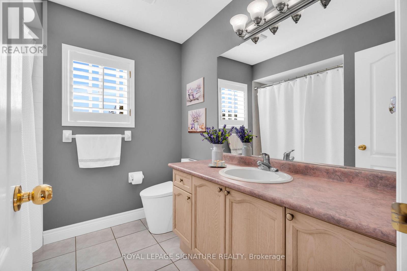 21 BUSHBERRY ROAD - 21