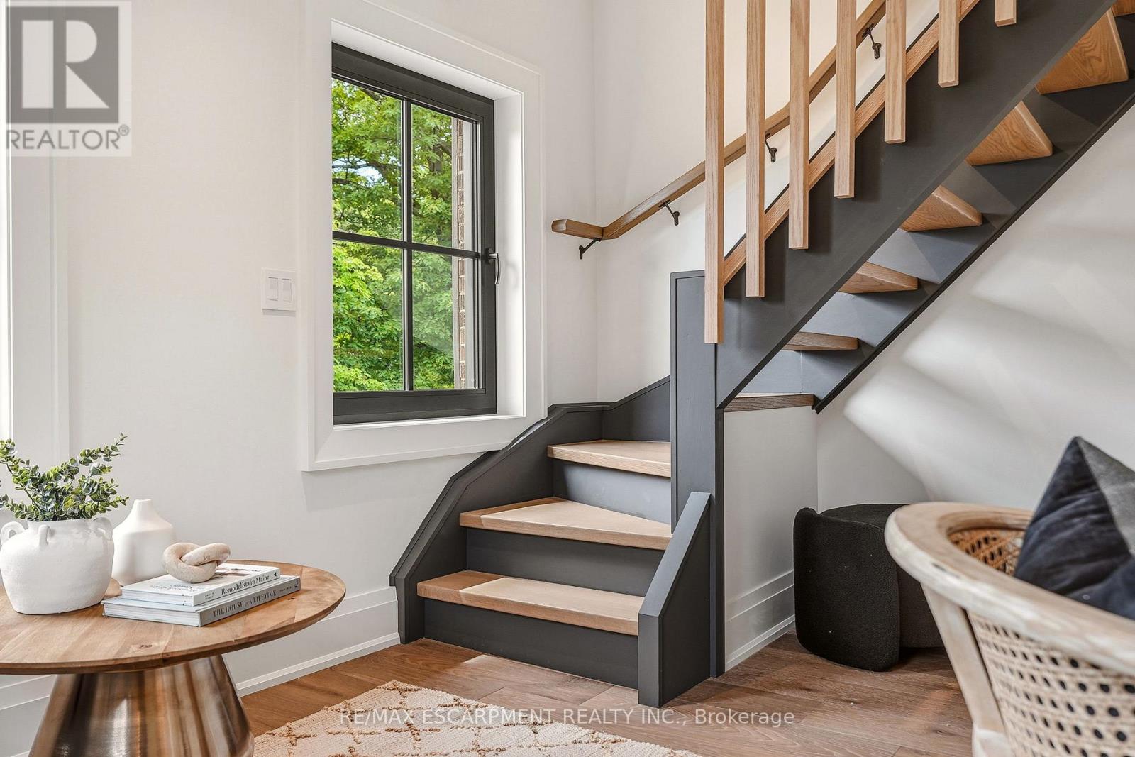 727 KING ROAD - 28