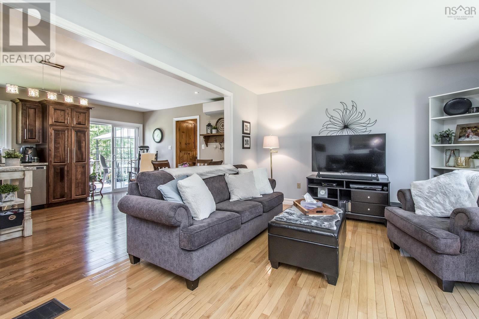 255 Virginia Road - 12