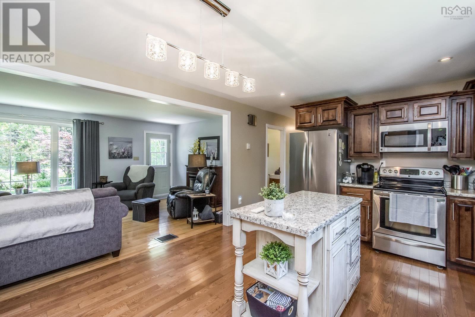 255 Virginia Road - 16
