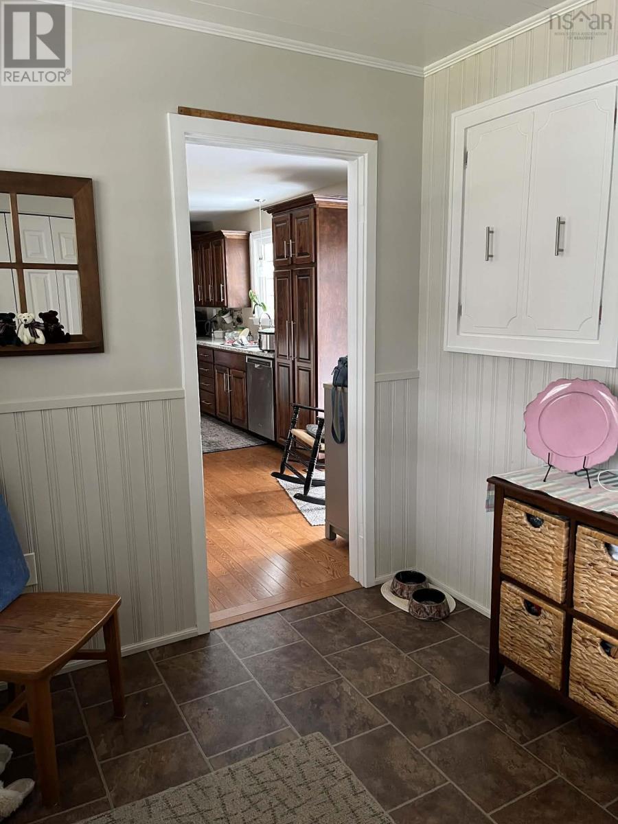 255 Virginia Road - 9