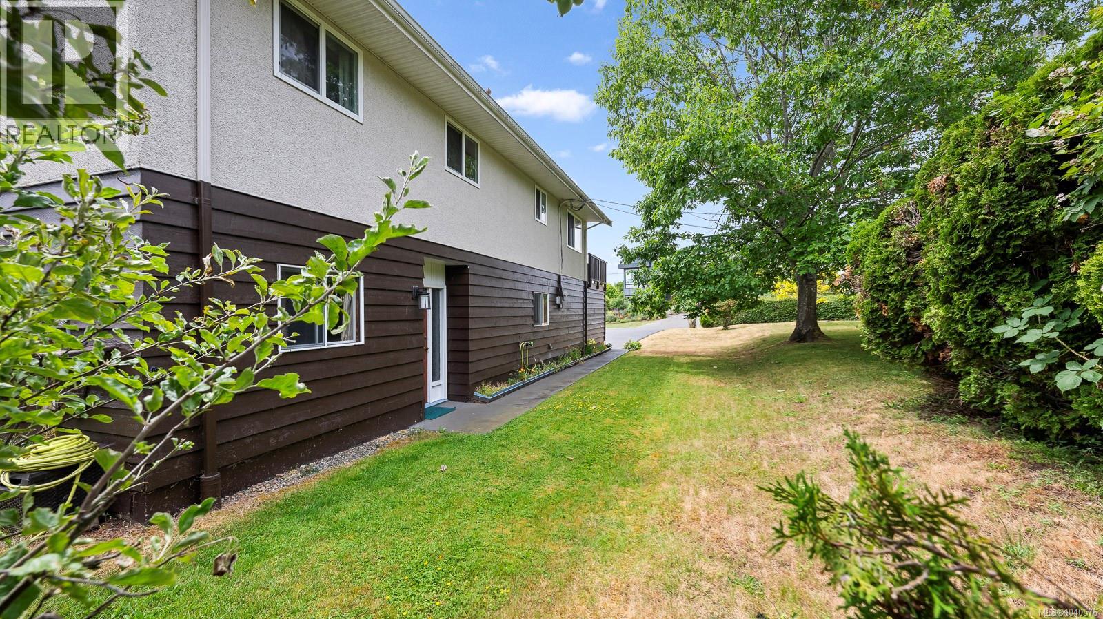 152 Carthew St - 39