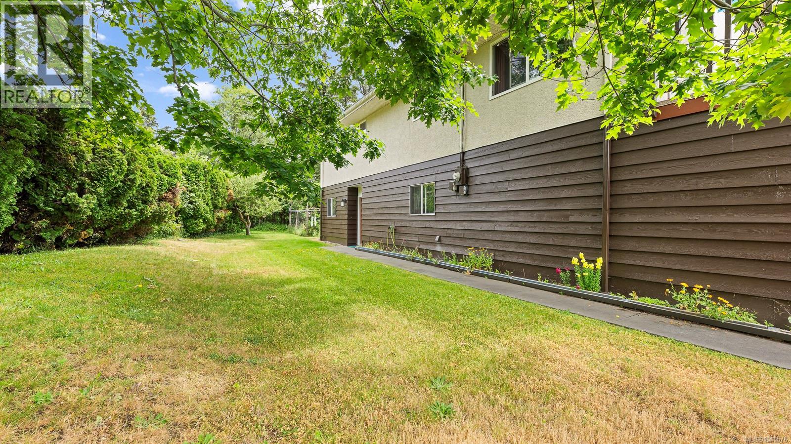152 Carthew St - 36
