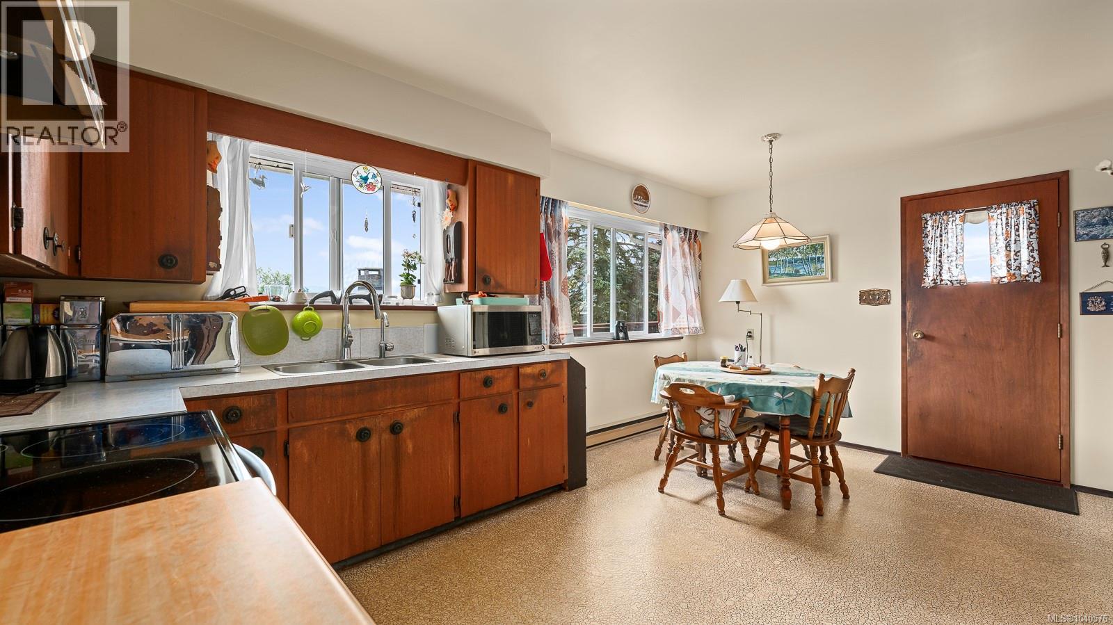 152 Carthew St - 4