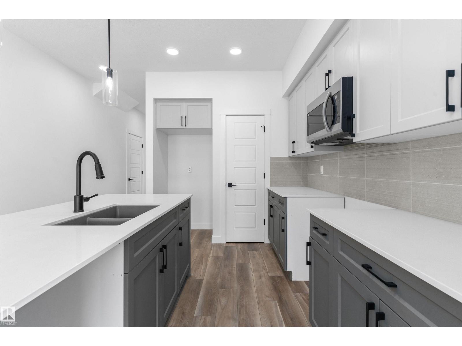 20615 43 AV NW - 10