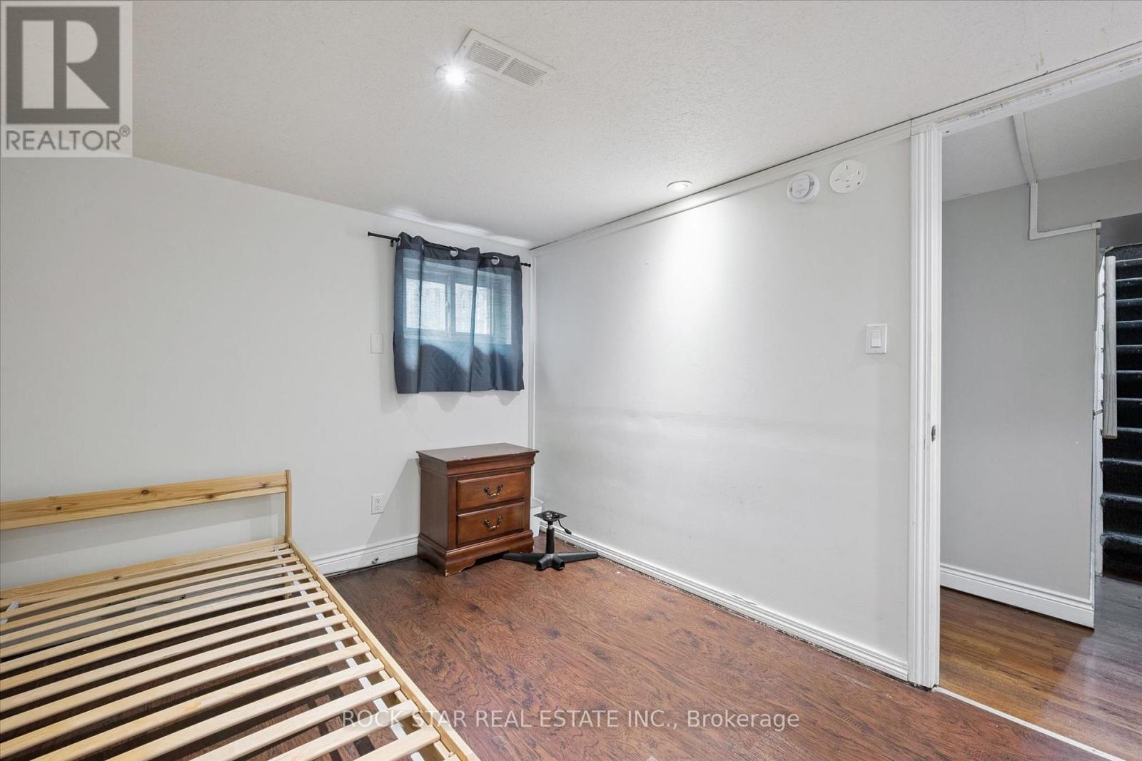 16 BEAUCOURT PLACE - 23