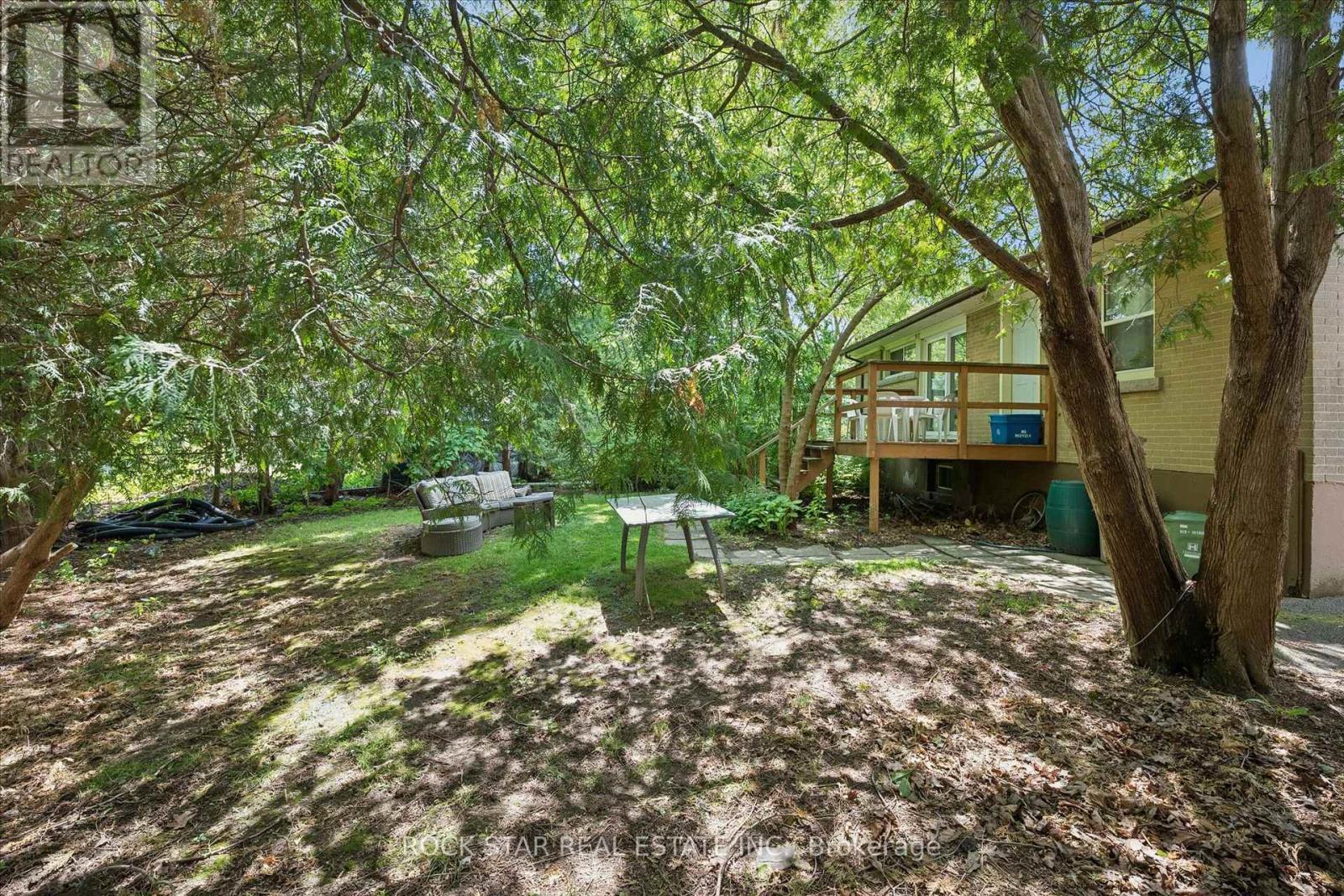16 BEAUCOURT PLACE - 34