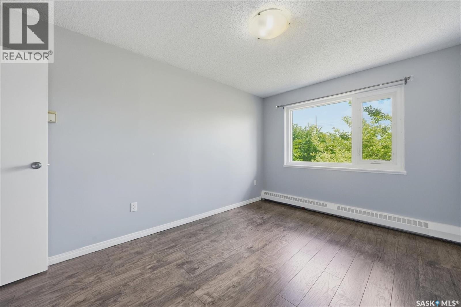 7 103 Powe STREET — photo 15
