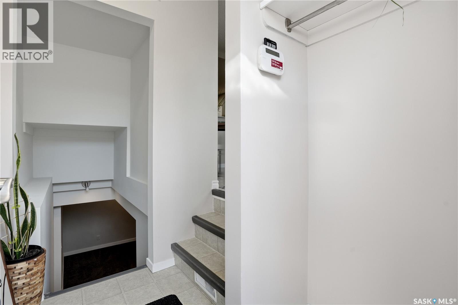 30 Straub CRESCENT — photo 20