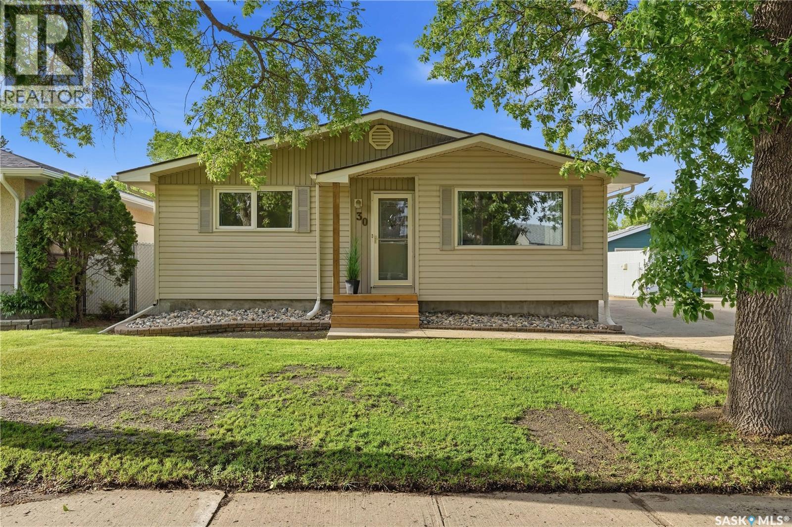 30 Straub CRESCENT — photo 45