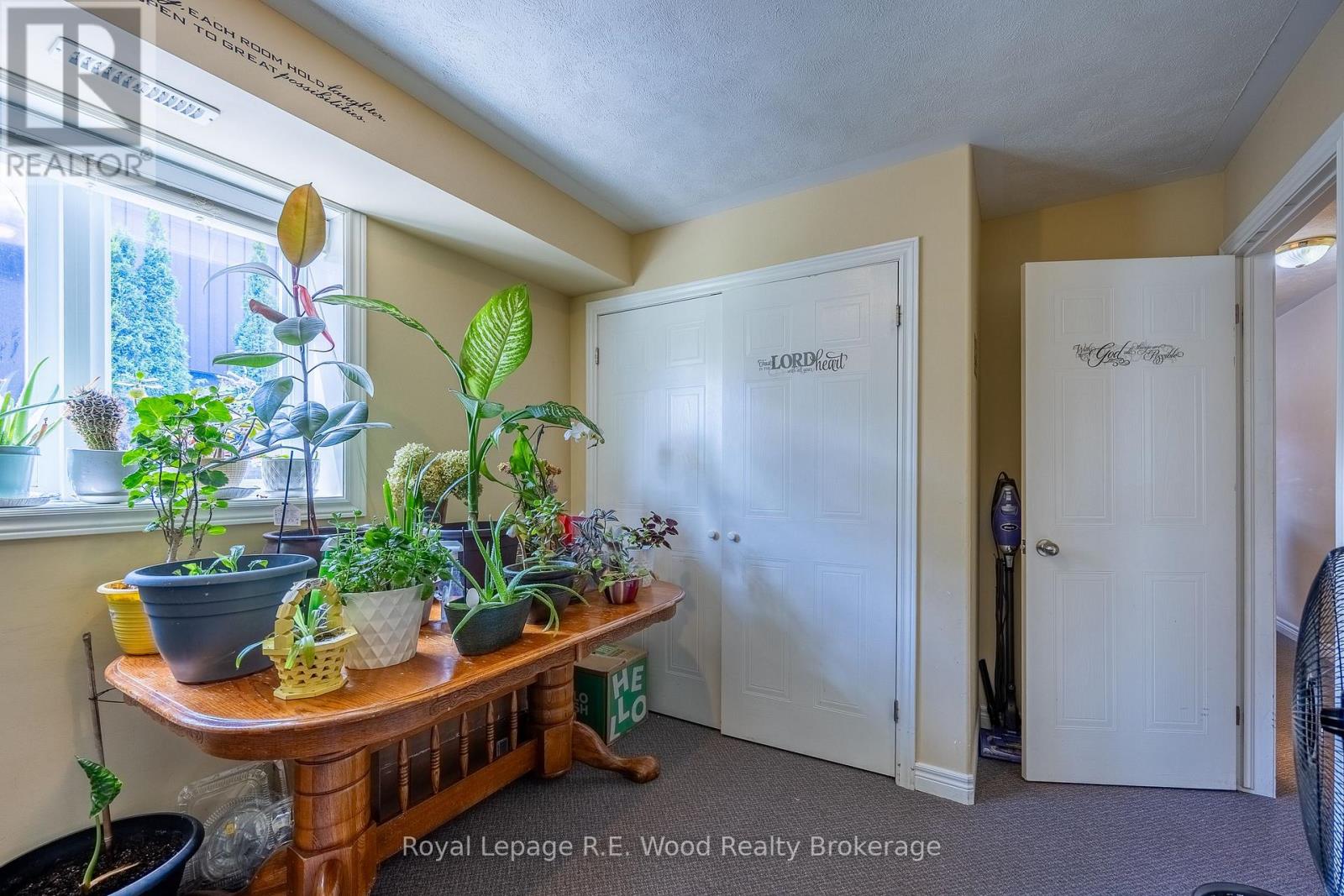 46 OAK STREET - 12