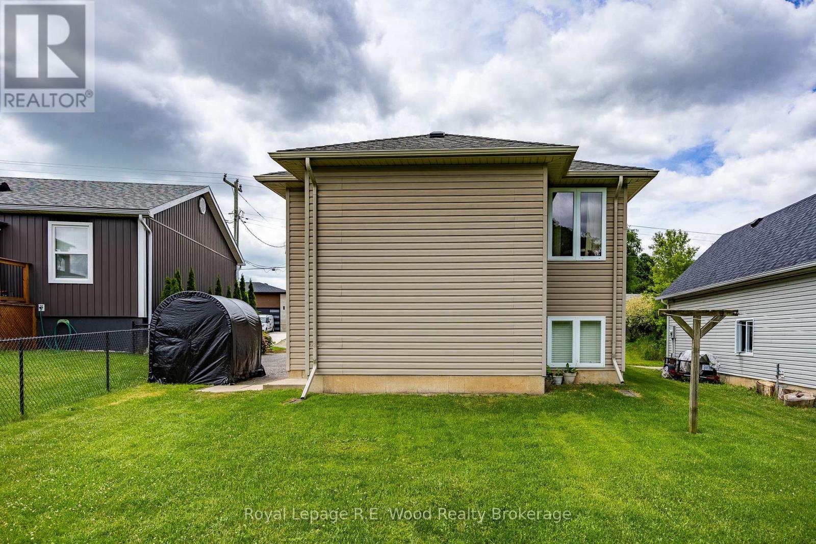 46 OAK STREET - 33