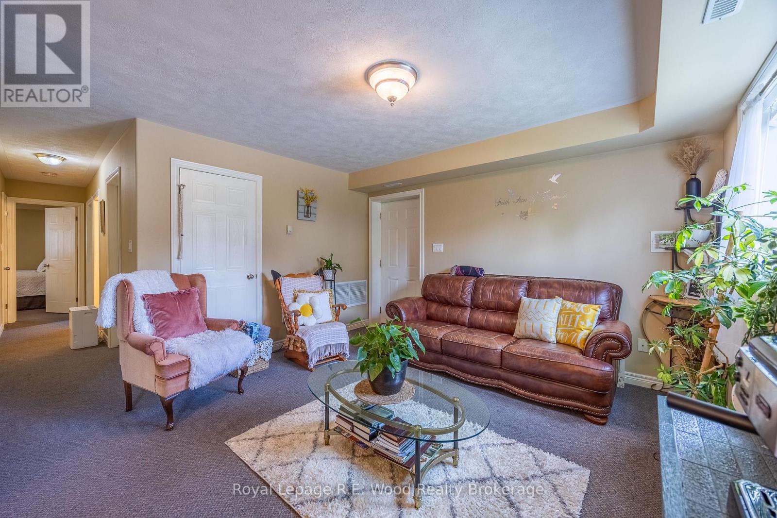 46 OAK STREET - 5
