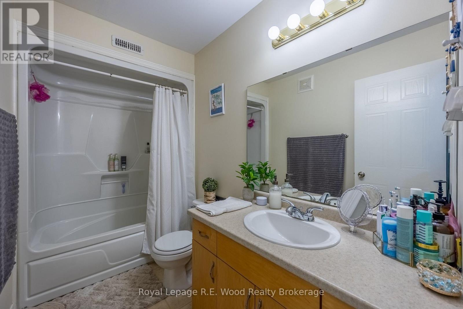 46 OAK STREET - 9
