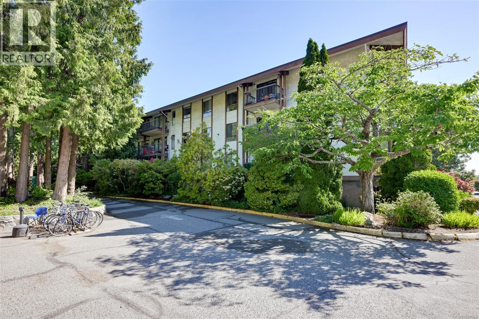 #409 1009 McKenzie Ave - 36