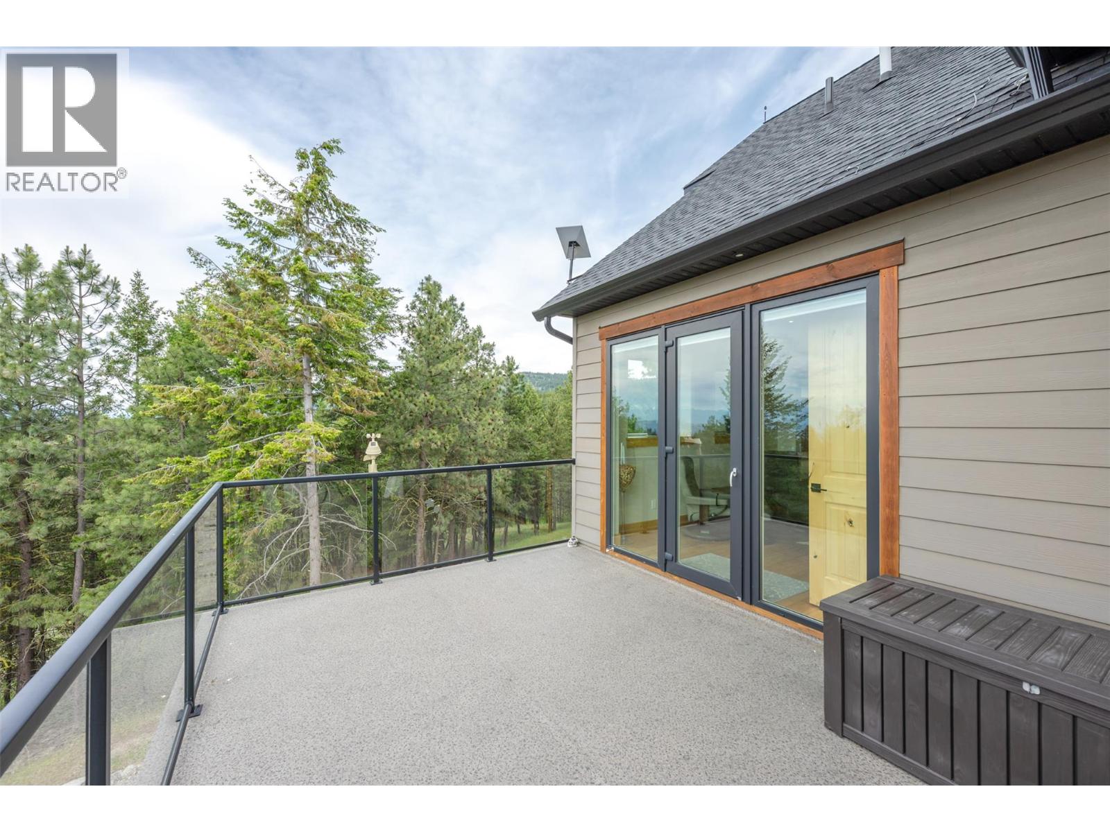 935 Eagle Place - 40