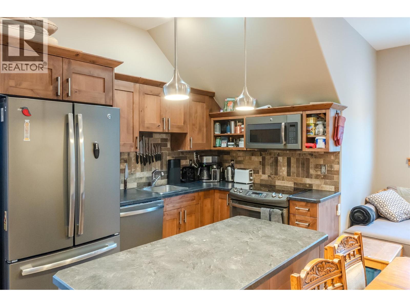 935 Eagle Place - 48