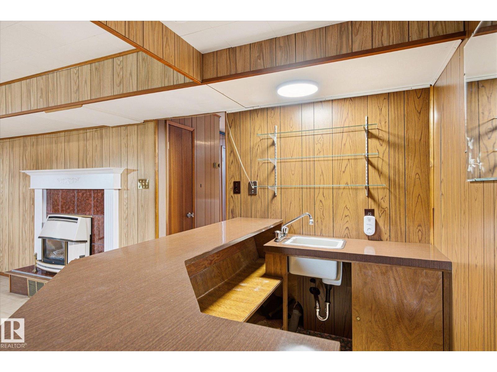 12324 133 AV NW — photo 37