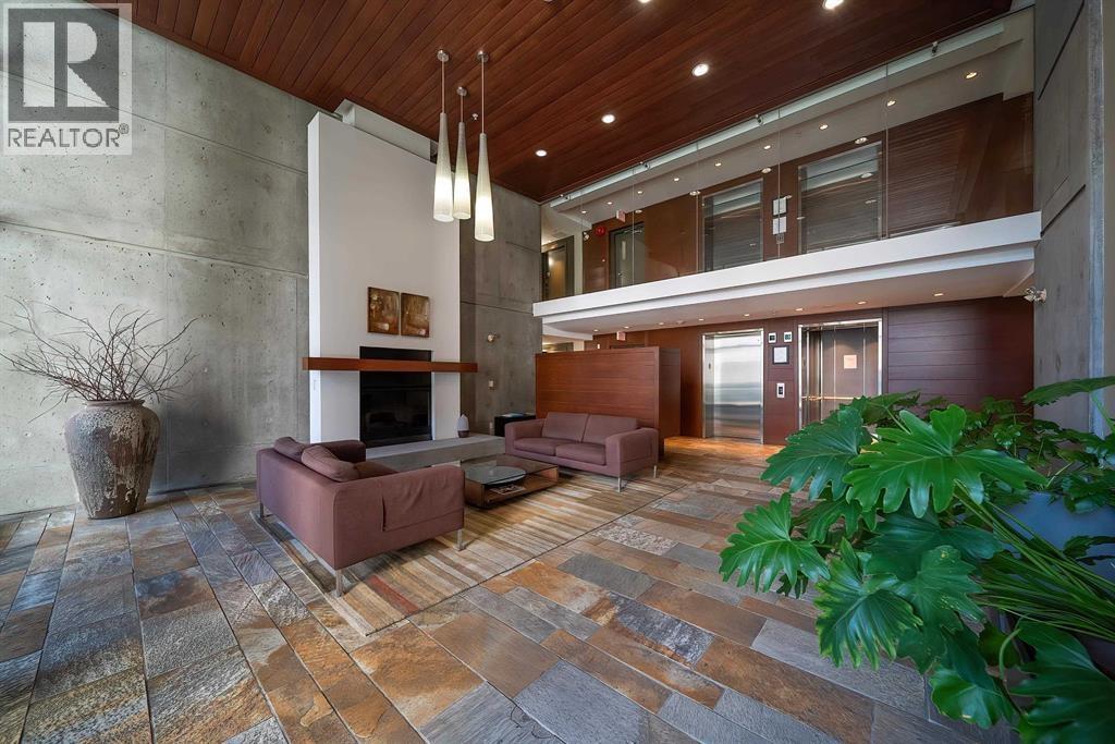 400 6015 IONA DRIVE, Vancouver photo 3