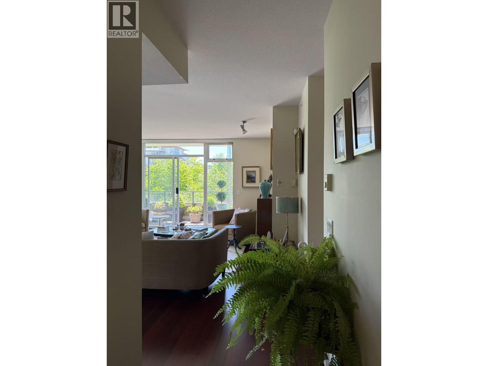 400 6015 IONA DRIVE, Vancouver photo 8