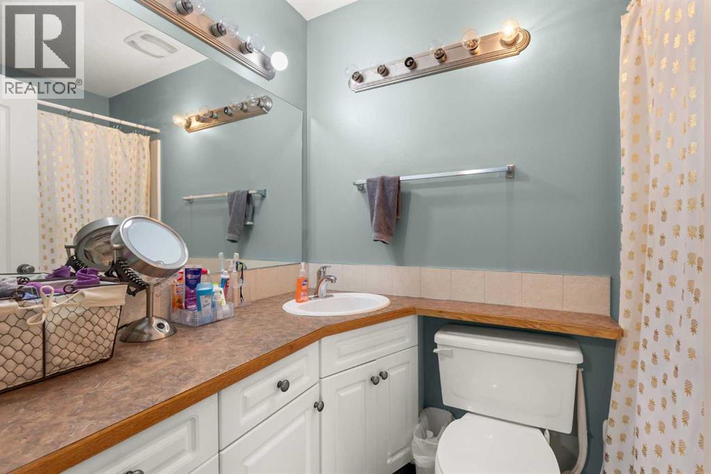 930 Kipling Crescent SW — photo 21