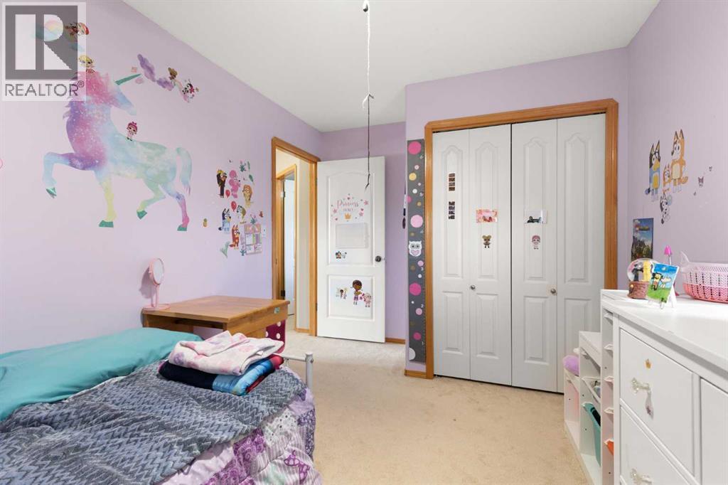 930 Kipling Crescent SW — photo 27