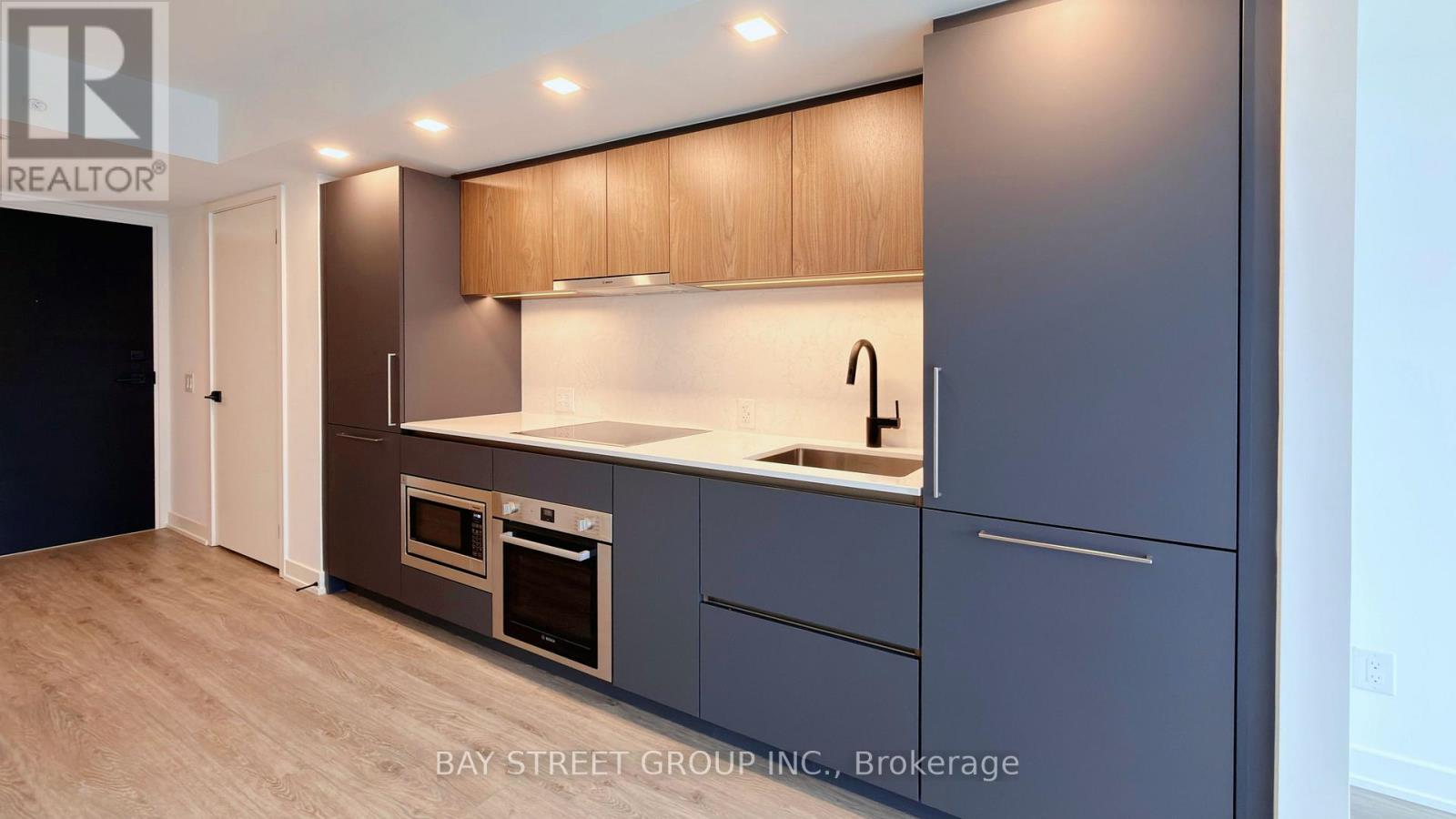 #1211 609 SHERBOURNE STREET - 2