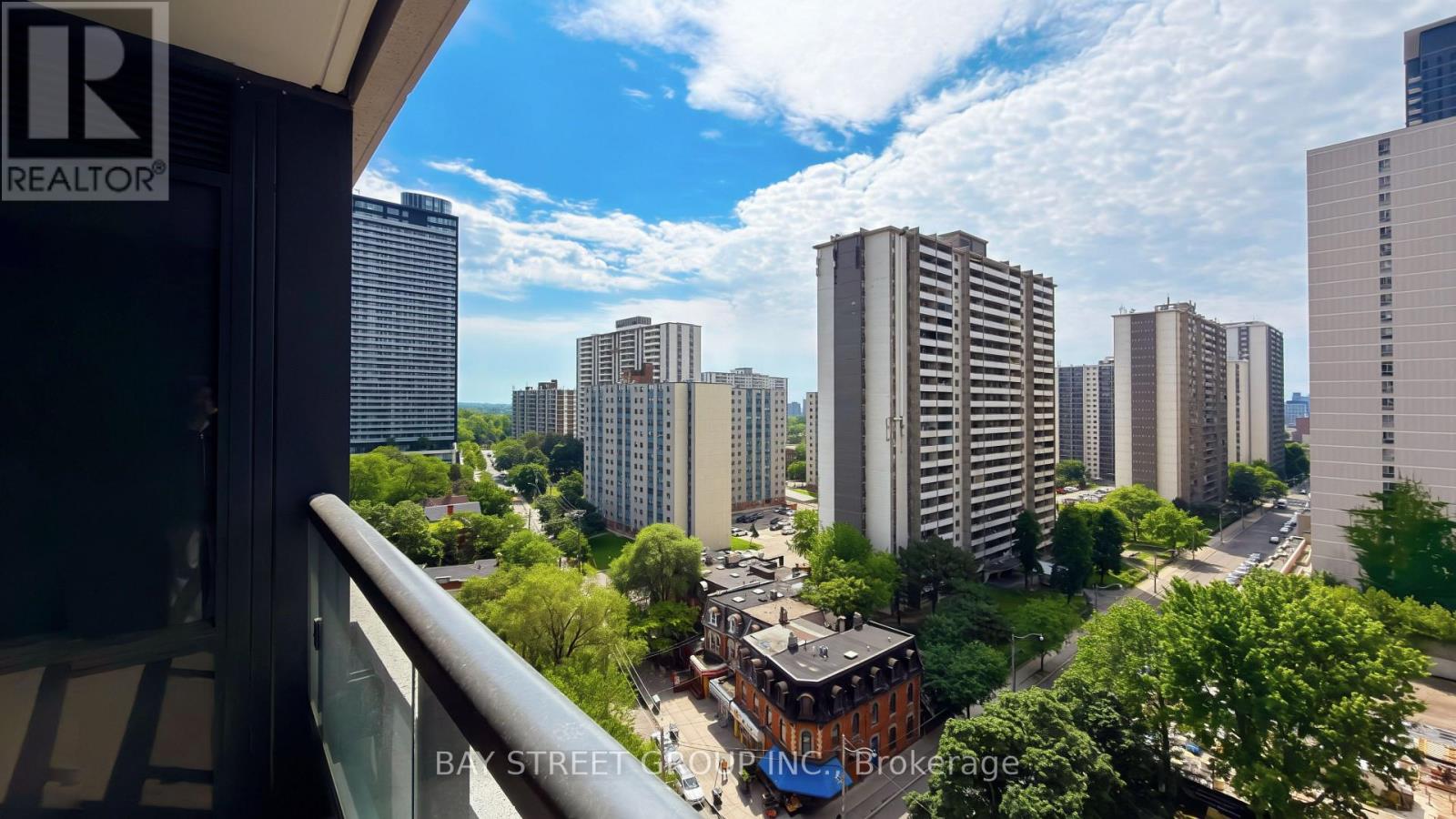 #1211 609 SHERBOURNE STREET - 27