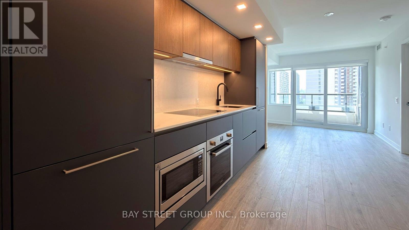 #1211 609 SHERBOURNE STREET - 9