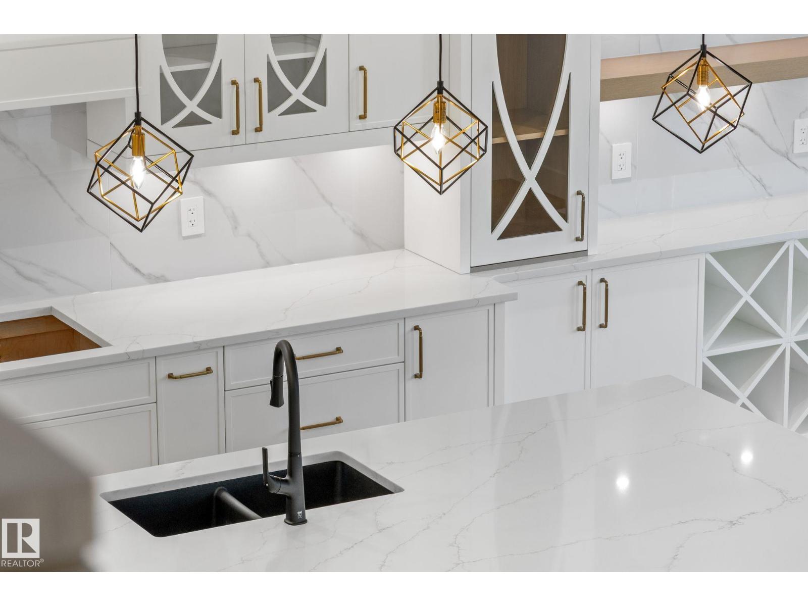 34 Avonlea WY - 13