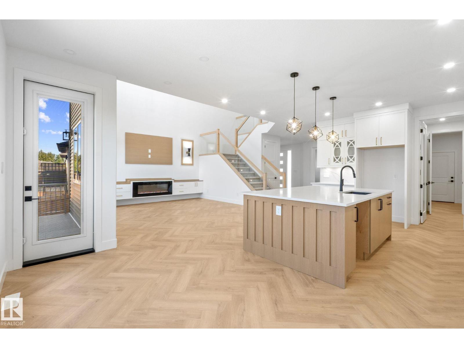 34 Avonlea WY - 16