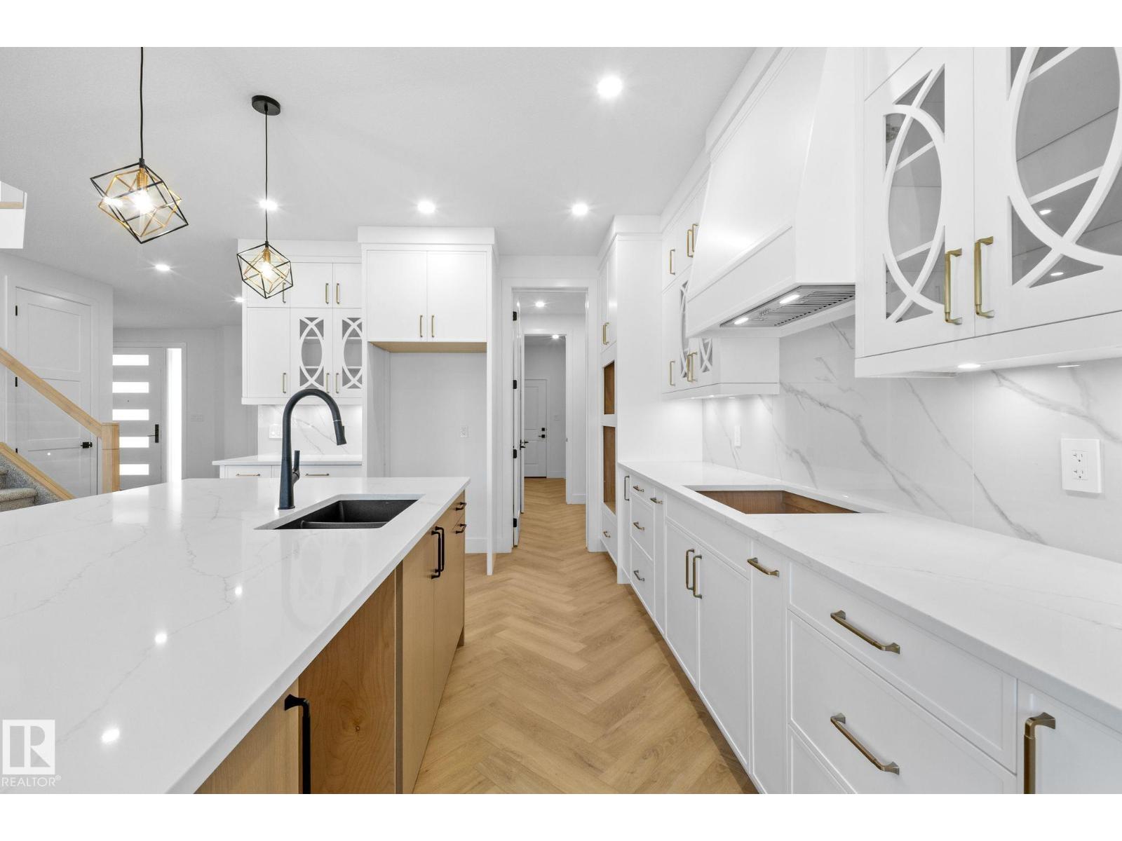 34 Avonlea WY - 17