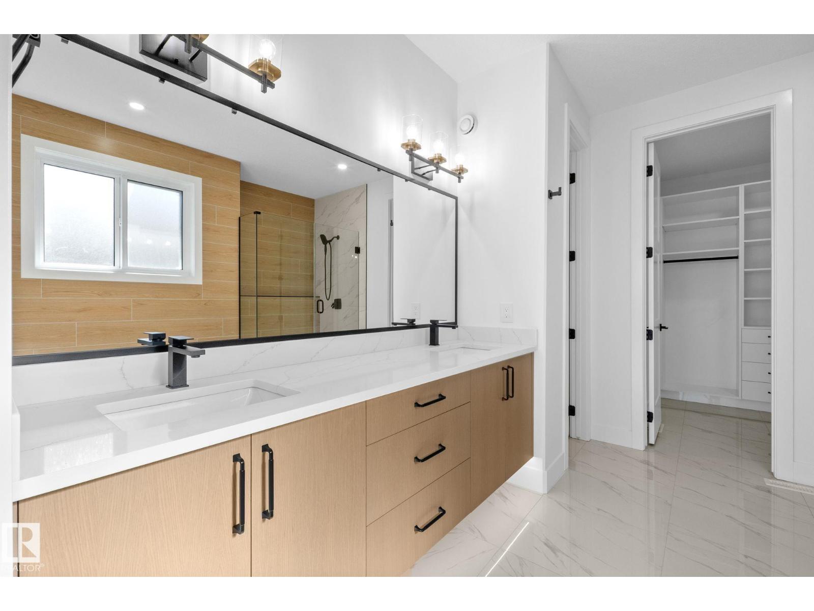 34 Avonlea WY - 24