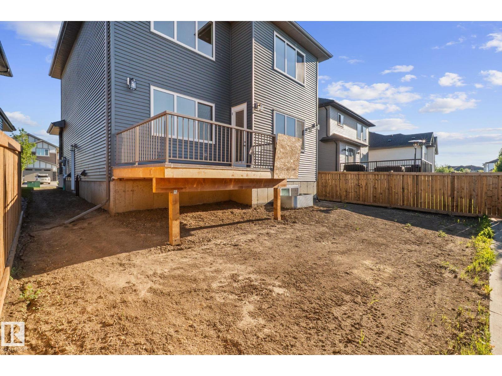 34 Avonlea WY - 39