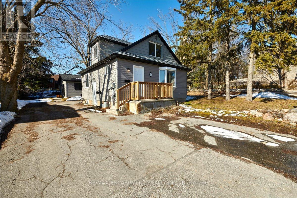 ##1, #2, #3 210 OWEN STREET - 1