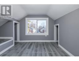 Living room - #1, #2, #3 - 210 Owen Street, Barrie, ON L4M3J2 Photo 13