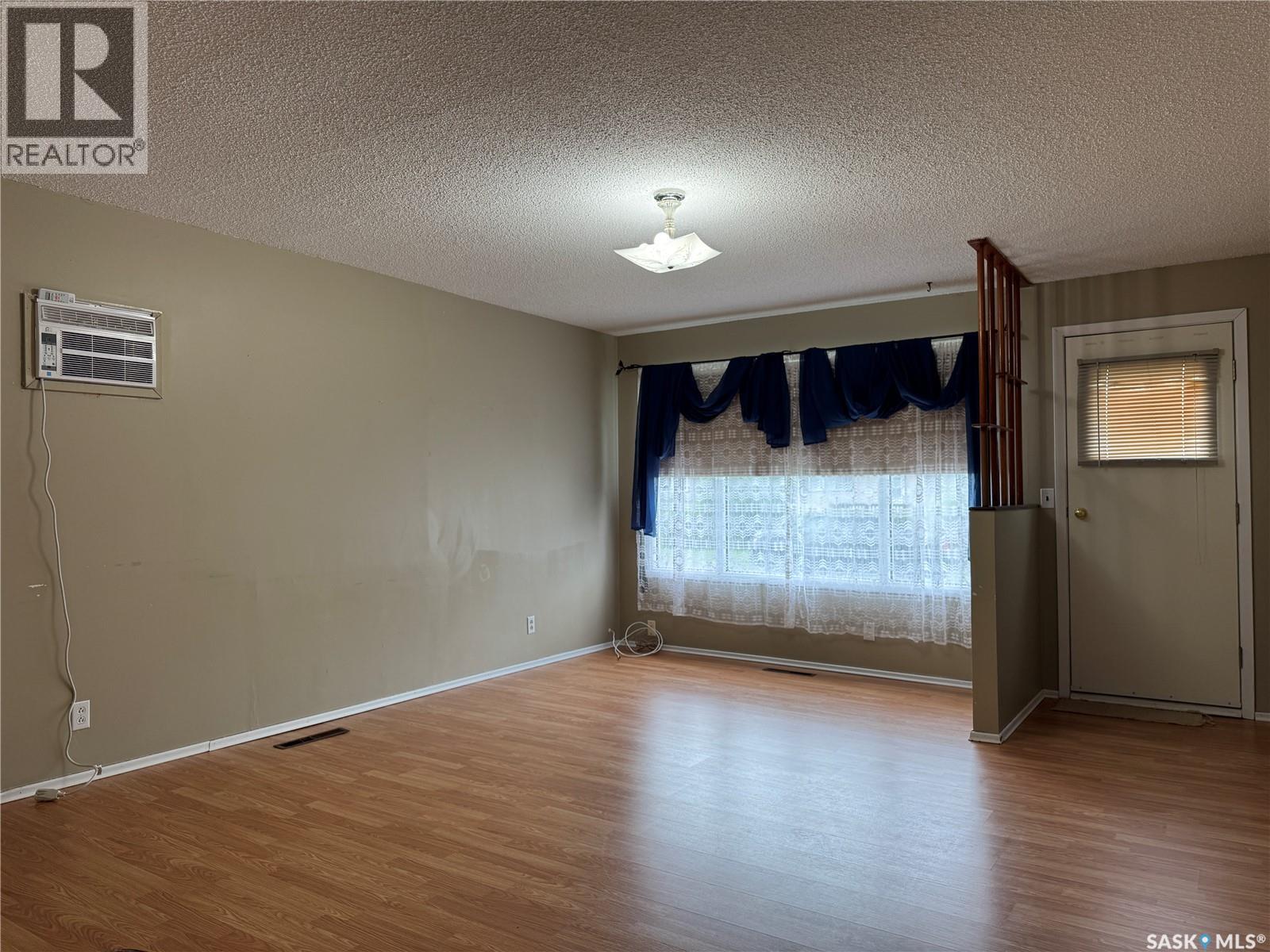 143 Broadway STREET - photo 2