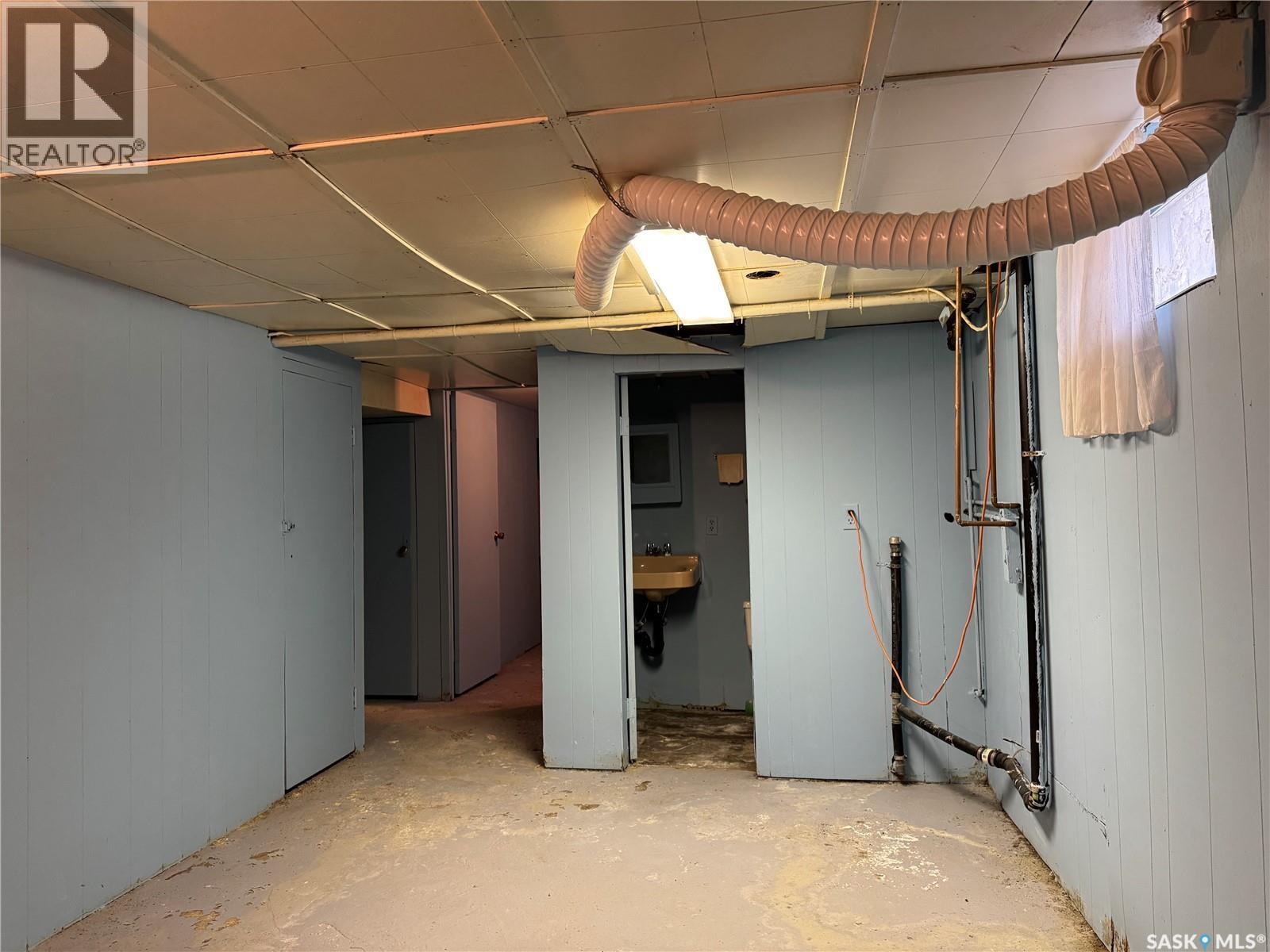 143 Broadway STREET — photo 26