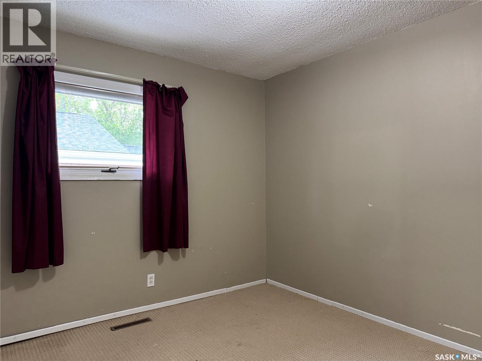 143 Broadway STREET — photo 6